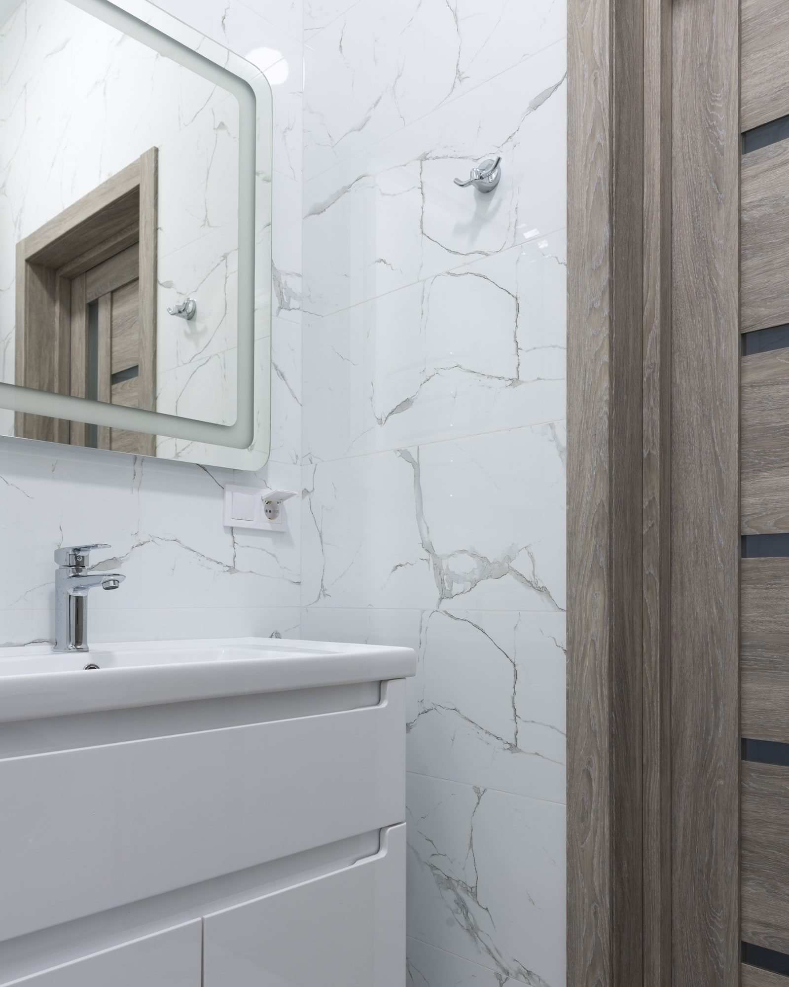 A bathroom in pale marble